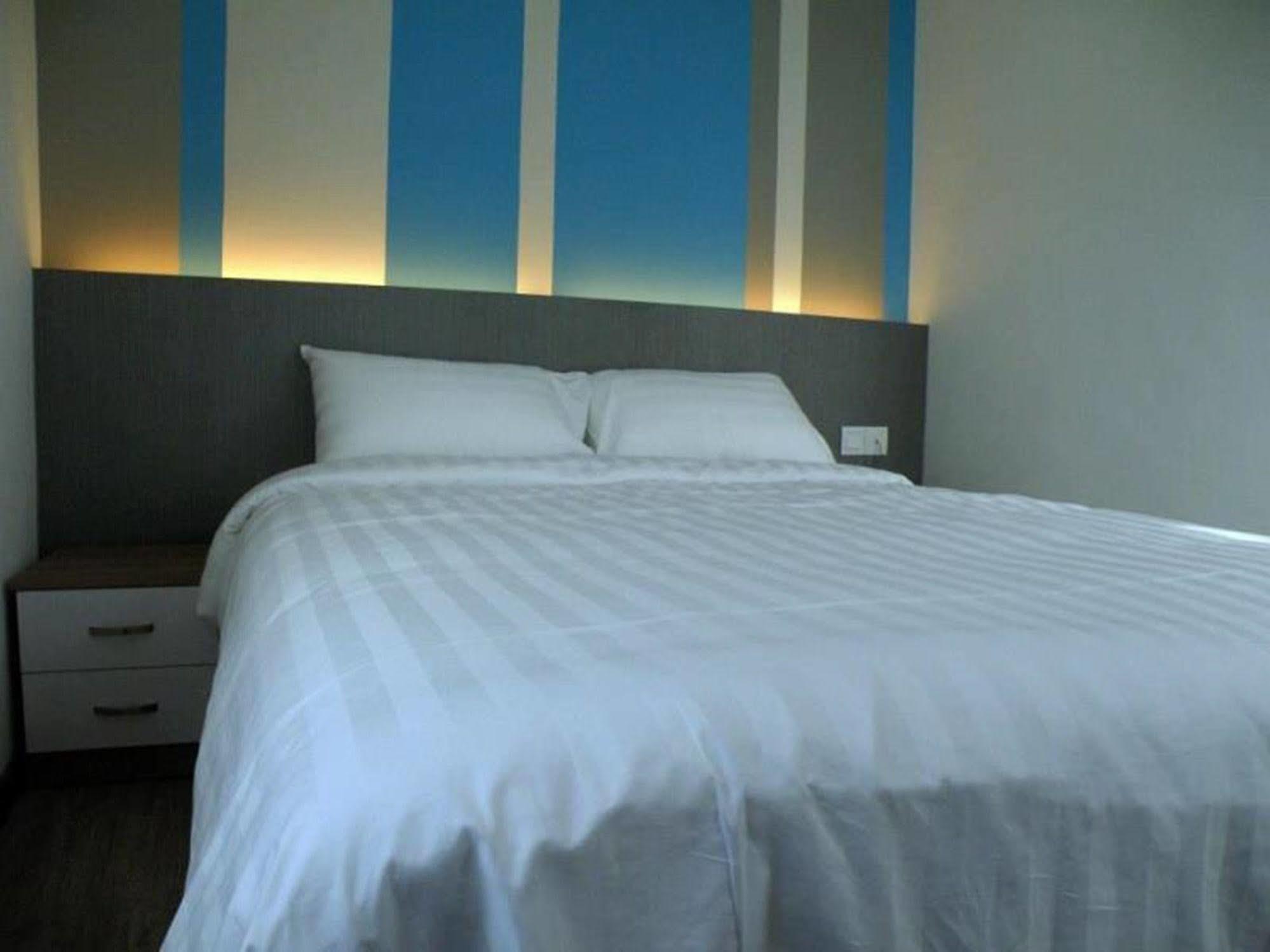 Yan Hotel George Town Zewnętrze zdjęcie